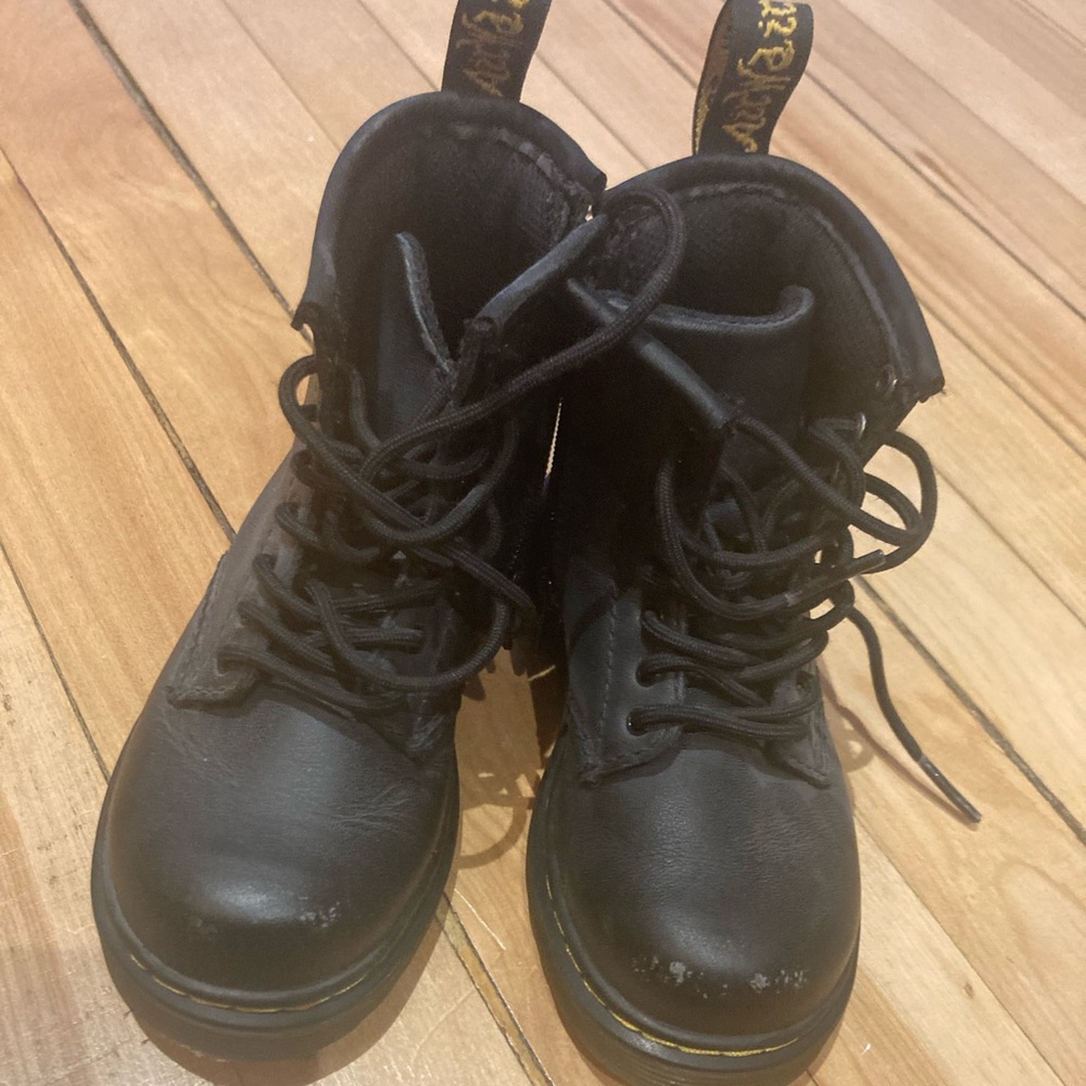 Toddler black Dr Martens, size 8